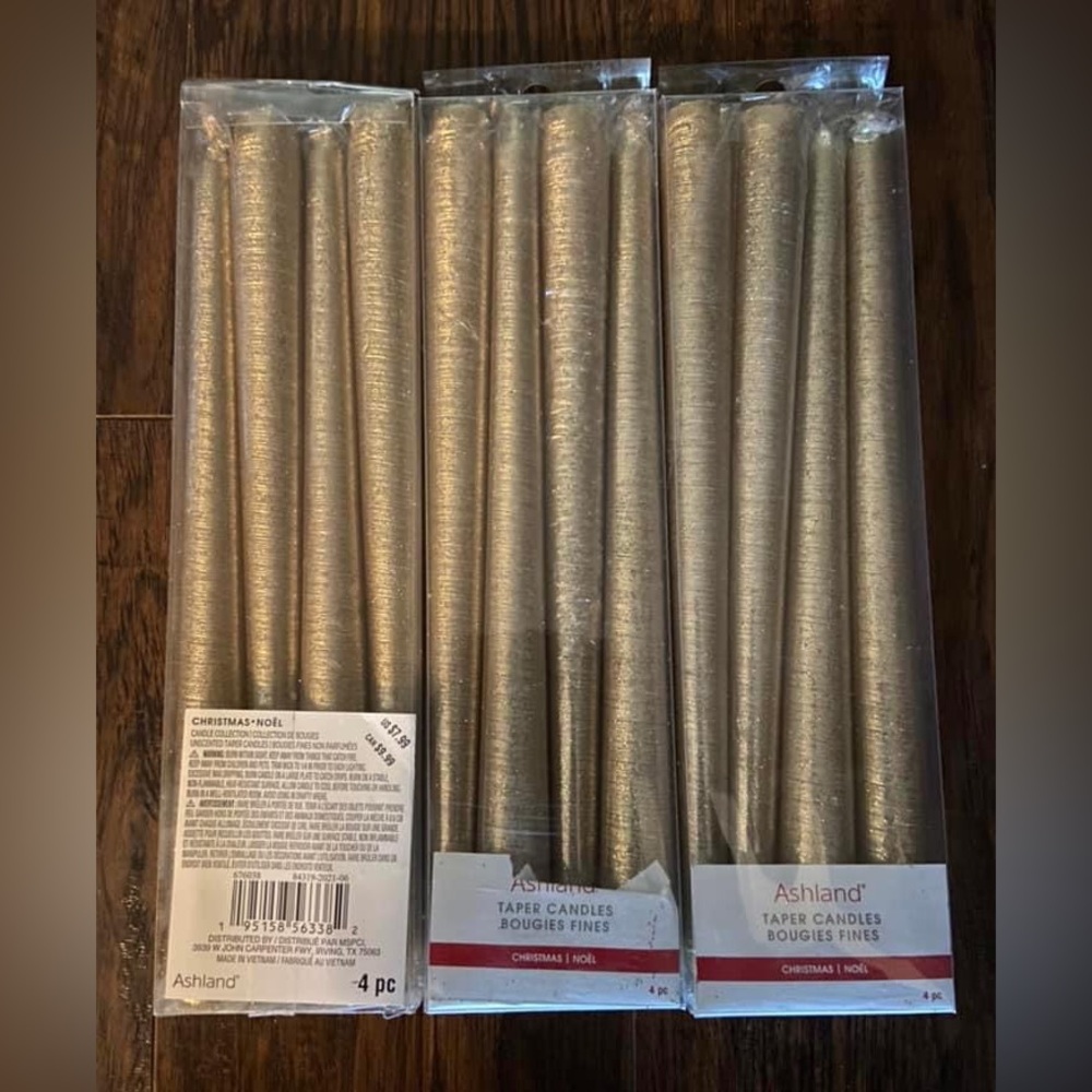12 Gold Tapper Candles